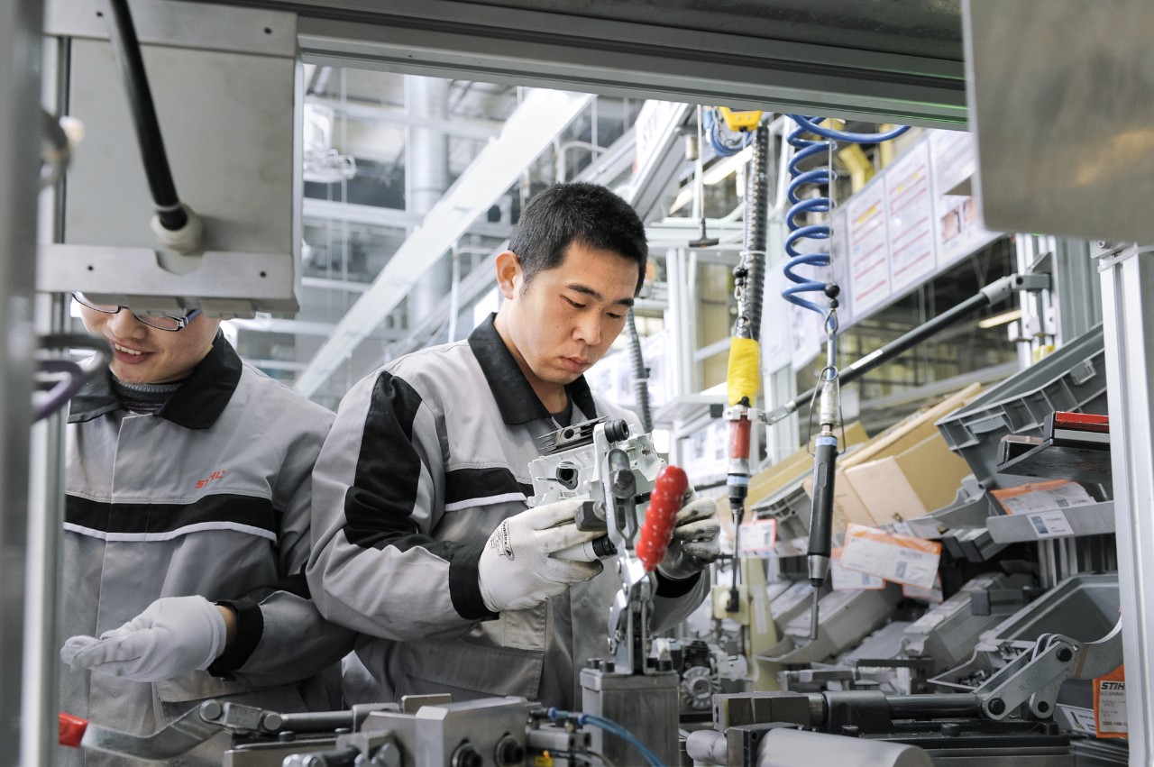 1.252 FUNCIONÁRIOS atualmente trabalham nos quase 65.000 metros quadrados de área de produção e escritórios.